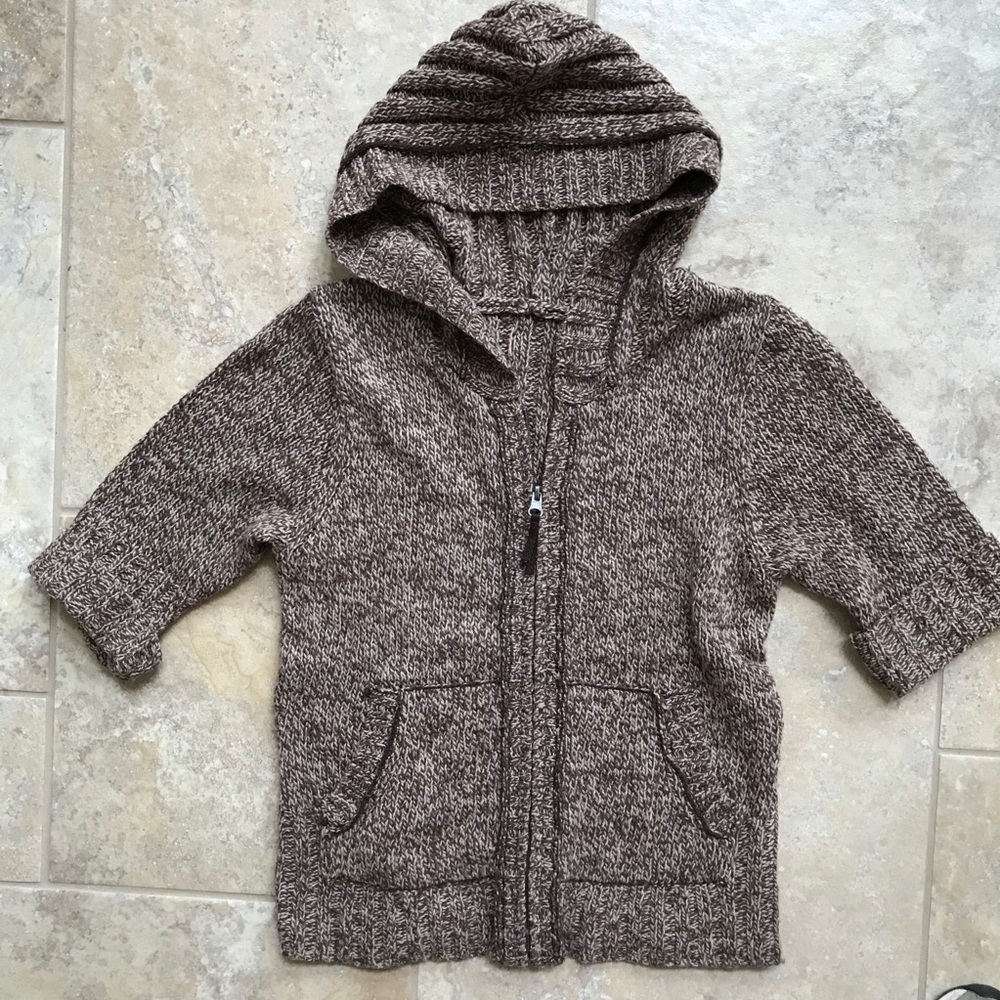 Cropped hooded short sleeve sweater